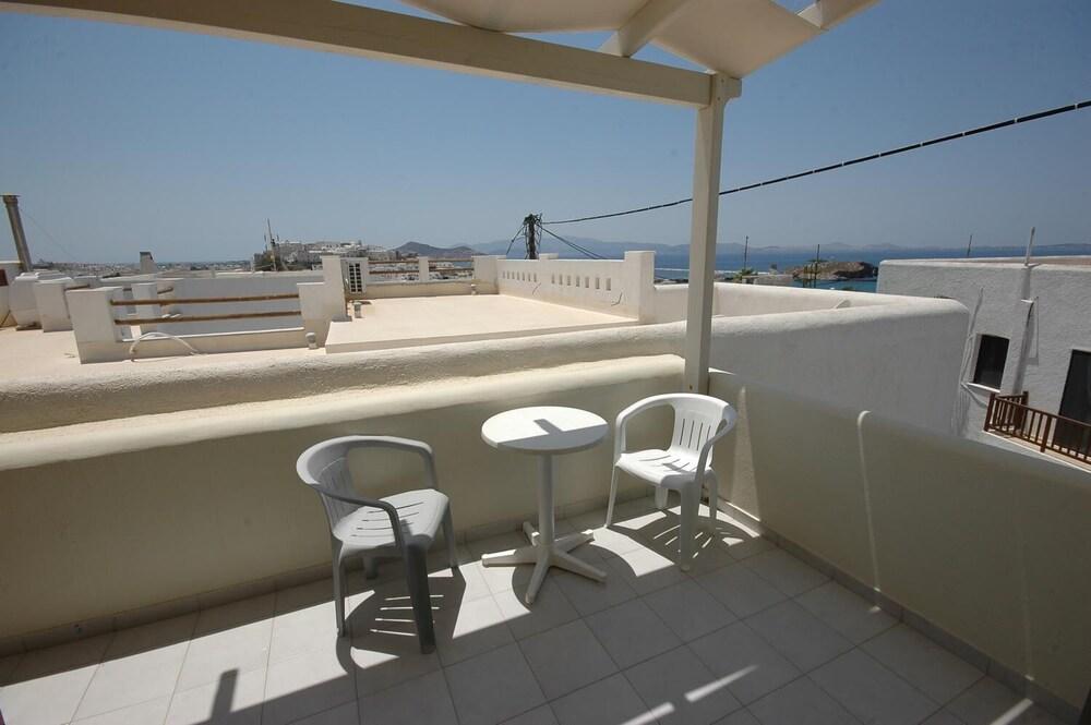 Отель Ocean View Naxos City Экстерьер фото